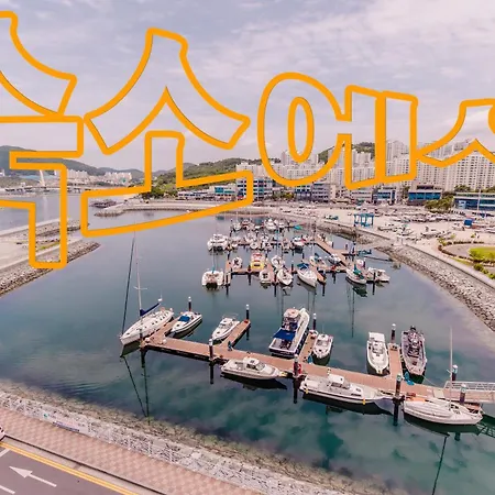 Ocean Top Marina Yeosu Exterior photo